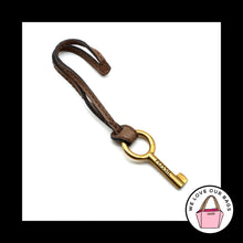 Load image into Gallery viewer, FOSSIL Gold Brass KEY Brown LEATHER Strap Key Fob Bag Charm Keychain Hang Tag

